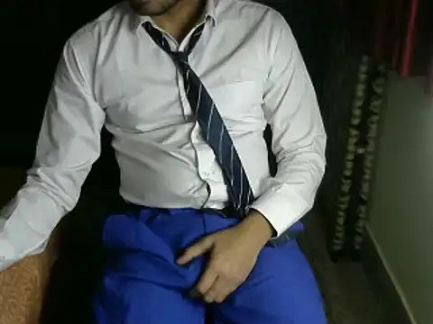 aloneboy1996 online show from 27, 1, 2025