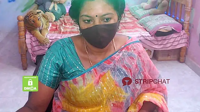 Snapshot of Novapol chatting on 5, 1, 2025 Novapol online show from 5, 1, 2025