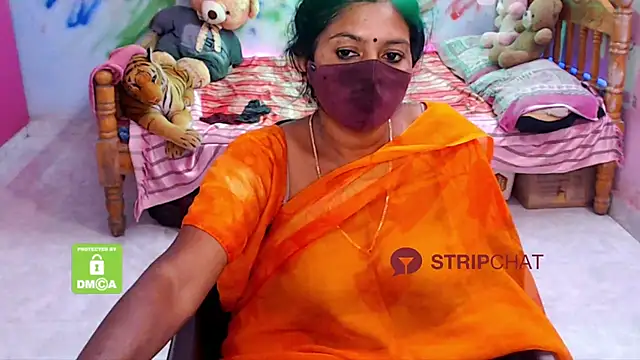 Snapshot of Novapol chatting on 5, 1, 2025 Novapol online show from 5, 1, 2025