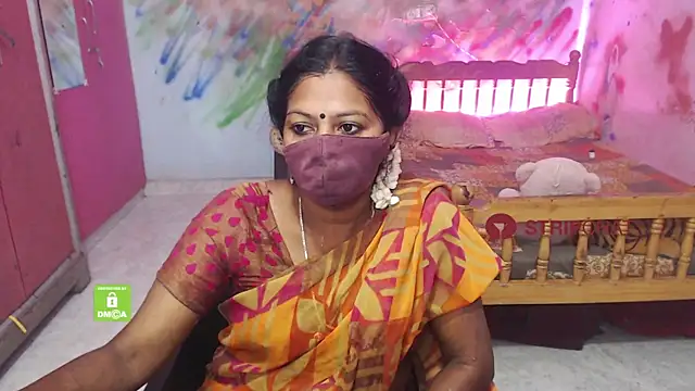 Snapshot of Novapol chatting on 19, 9, 2025 Novapol online show from 19, 9, 2025