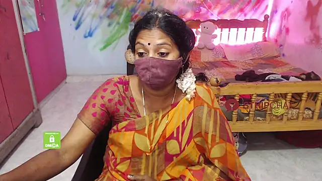 Snapshot of Novapol chatting on 22, 9, 2025 Novapol online show from 22, 9, 2025