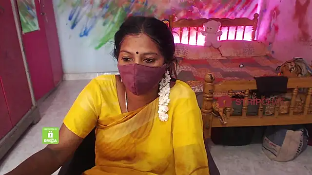 Snapshot of Novapol chatting on 28, 9, 2025 Novapol online show from 28, 9, 2025