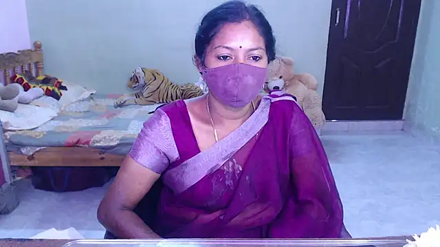 Snapshot of Novapol chatting on 5, 7, 2026 Novapol online show from 5, 7, 2026