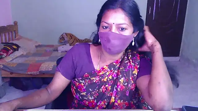 Snapshot of Novapol chatting on 10, 7, 2026 Novapol online show from 10, 7, 2026