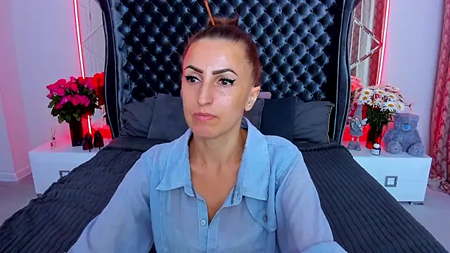 Rebecca Diamond online show from 28, 6, 2026