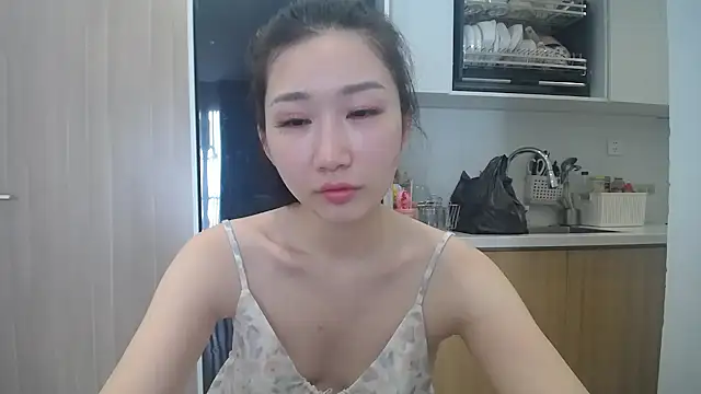 Snapshot of Asiagirll chatting on 24, 6, 2026 Asiagirll online show from 24, 6, 2026