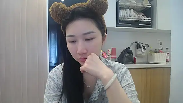Snapshot of Asiagirll chatting on 7, 7, 2026 Asiagirll online show from 7, 7, 2026