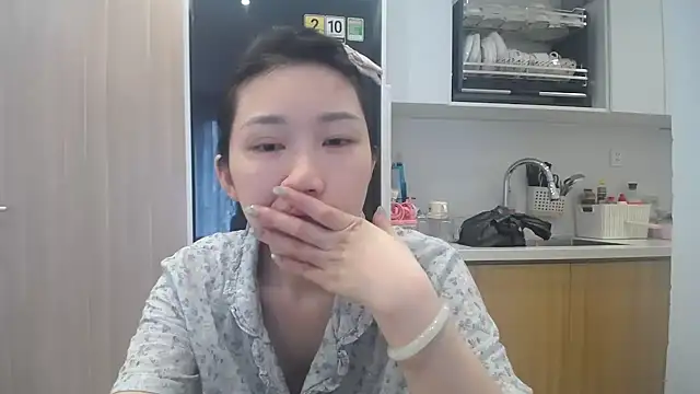 Snapshot of Asiagirll chatting on 16, 7, 2026 Asiagirll online show from 16, 7, 2026