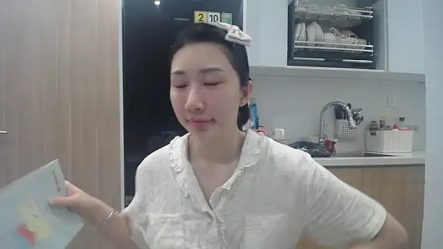 Snapshot of Asiagirll chatting on 16, 7, 2026 Asiagirll online show from 16, 7, 2026