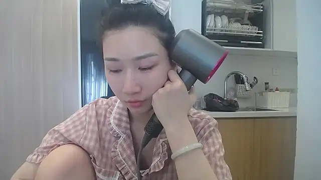 Snapshot of Asiagirll chatting on 23, 7, 2026 Asiagirll online show from 23, 7, 2026