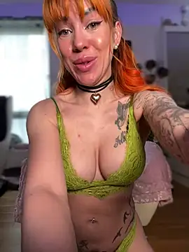 Pia July  online show from 4, 1, 2025