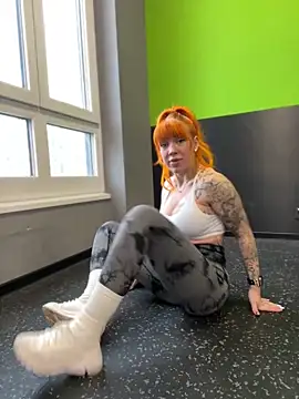 Pia July  online show from 16, 1, 2025