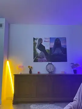 Cute-Alice online show from 5, 2, 2026