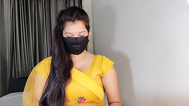 YourLovelyQueen online show from 24, 12, 2024