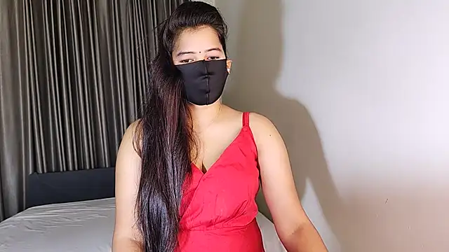 YourLovelyQueen online show from 14, 2, 2025