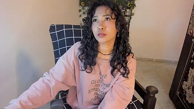 Snapshot of Mary_Rosse1 chatting on 13, 10, 2025 Mary Rosse1 online show from 13, 10, 2025