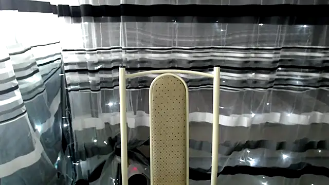 Snapshot of cold_lollipop chatting on 4, 3, 2025 cold lollipop online show from 4, 3, 2025