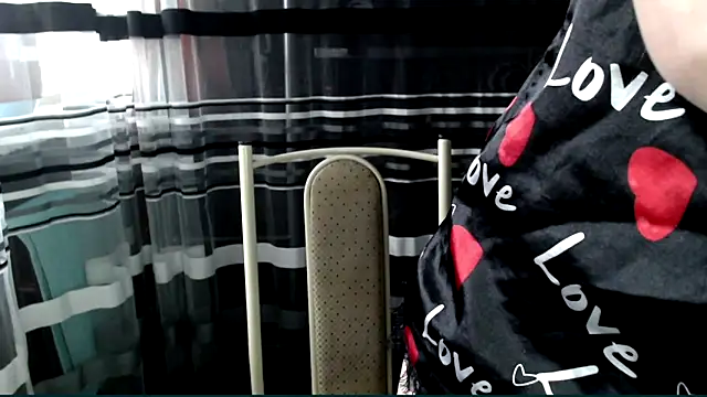 Snapshot of cold_lollipop chatting on 22, 10, 2025 cold lollipop online show from 22, 10, 2025