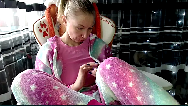 Snapshot of cold_lollipop chatting on 19, 2, 2026 cold lollipop online show from 19, 2, 2026