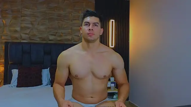 Snapshot of FelipeAndMarcello3 chatting on 3, 3, 2025 FelipeAndMarcello3 online show from 3, 3, 2025