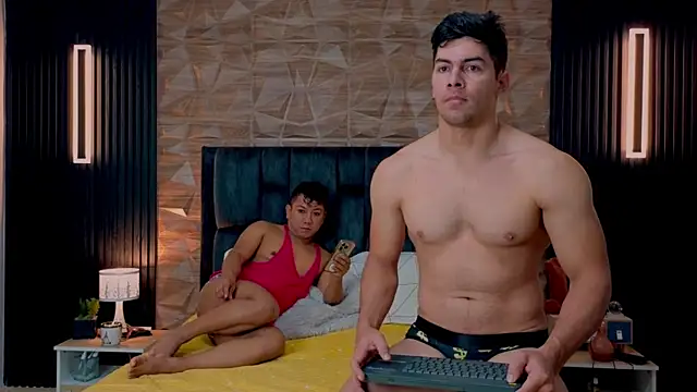 Snapshot of FelipeAndMarcello3 chatting on 19, 9, 2025 FelipeAndMarcello3 online show from 19, 9, 2025