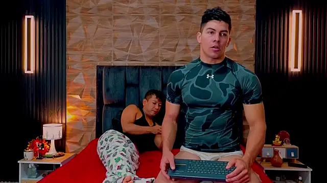 Snapshot of FelipeAndMarcello3 chatting on 17, 10, 2025 FelipeAndMarcello3 online show from 17, 10, 2025