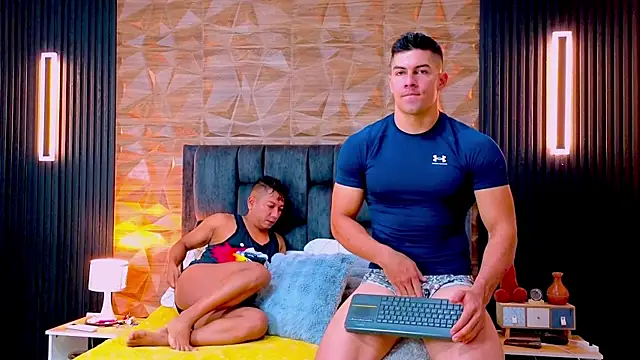 FelipeAndMarcello3 online show from 8, 6, 2026