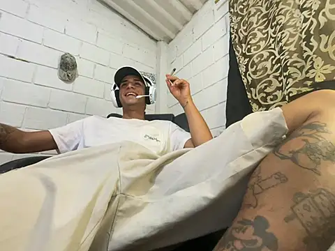 Max TheHorseDick online show from 29, 7, 2026