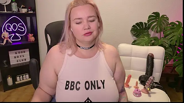 MargotGrey online show from 20, 6, 2026