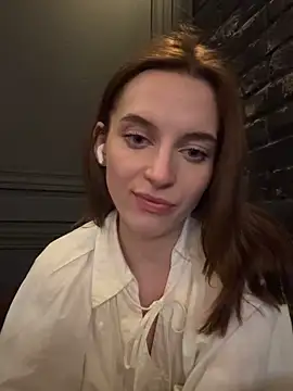 -AngelAri- online show from 5, 3, 2025