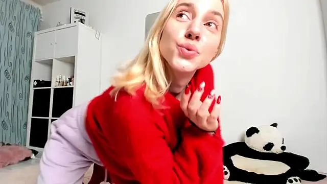 KenzieDawton online show from 13, 12, 2024