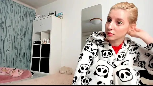 KenzieDawton online show from 6, 2, 2025