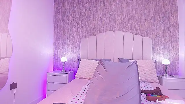 raven lilith  online show from 6, 2, 2026