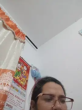 karlythothxh online show from 24, 7, 2026