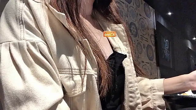 Snapshot of Tw_Zoella chatting on 4, 12, 2024 Tw Zoella online show from 4, 12, 2024