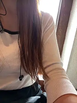 Snapshot of Tw_Zoella chatting on 20, 12, 2024 Tw Zoella online show from 20, 12, 2024