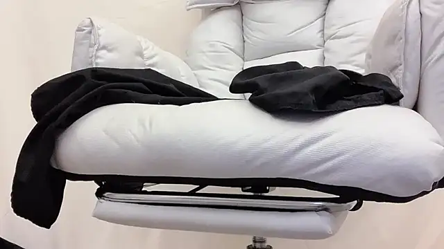 Snapshot of Tw_Zoella chatting on 5, 2, 2026 Tw Zoella online show from 5, 2, 2026