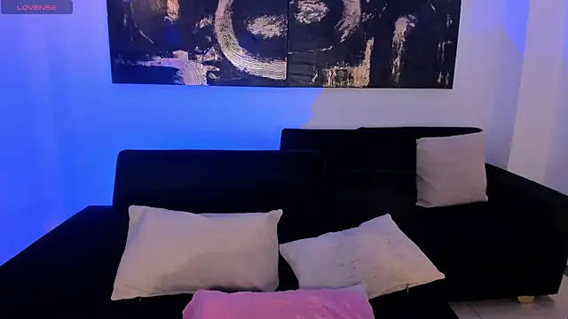 Snapshot of LindseyCox chatting on 7, 2, 2025 LindseyCox online show from 7, 2, 2025