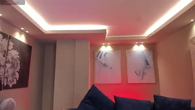 Snapshot of LindseyCox chatting on 9, 10, 2025 LindseyCox online show from 9, 10, 2025