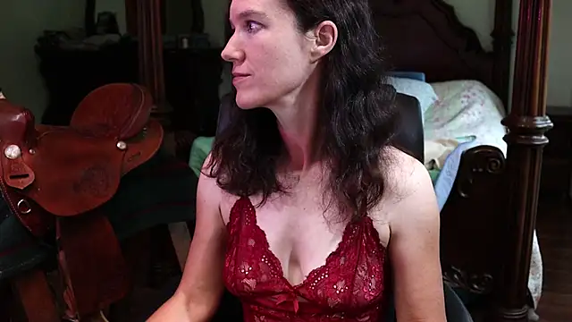 Snapshot of thornburyrose chatting on 11, 6, 2026 thornburyrose online show from 11, 6, 2026