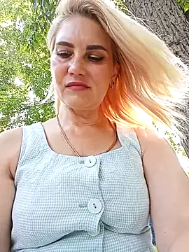 JennyOMay online show from 6, 7, 2026