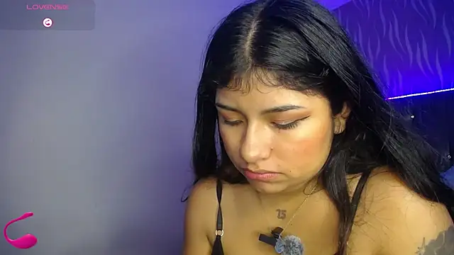 ChantalPetit online show from 12, 7, 2026