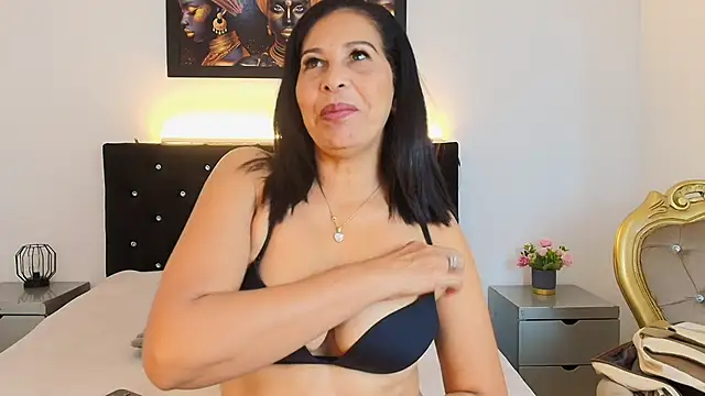Shanon mature online show from 2, 5, 2026