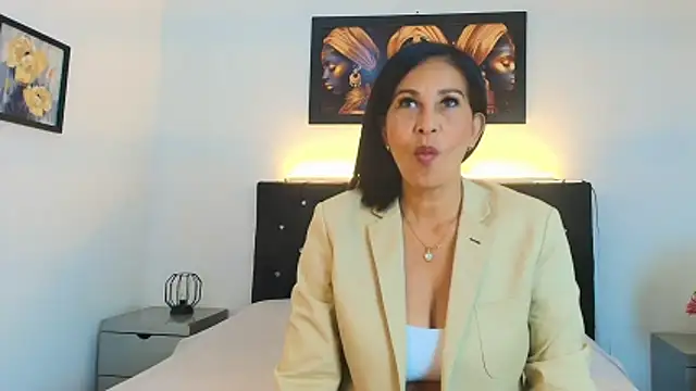 Shanon mature online show from 6, 5, 2026