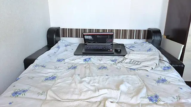 sweet-tinqerbell online show from 1, 7, 2026