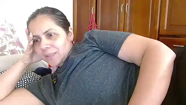 Sara Brandon online show from 17, 9, 2025