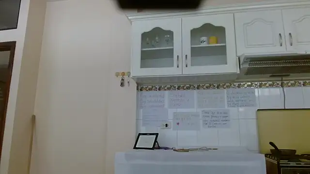 Sara Brandon online show from 23, 9, 2025