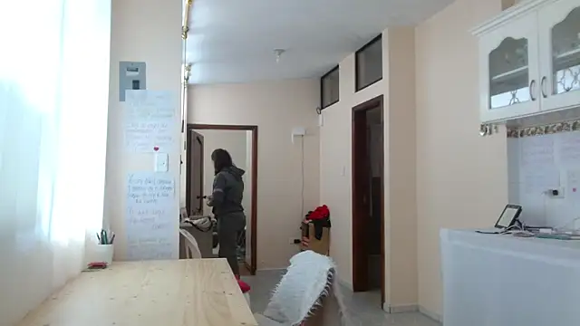 Sara Brandon online show from 25, 9, 2025