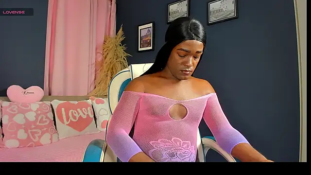 SammyGirlTS online show from 30, 6, 2026