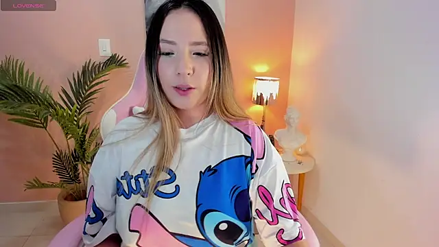 Snapshot of HannaMiller_1 chatting on 10, 1, 2026 HannaMiller 1 online show from 10, 1, 2026